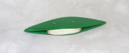 2993green_tatting_shuttle