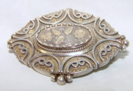 mourn_brooch