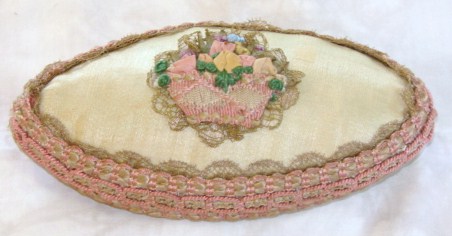 silk_pincushion